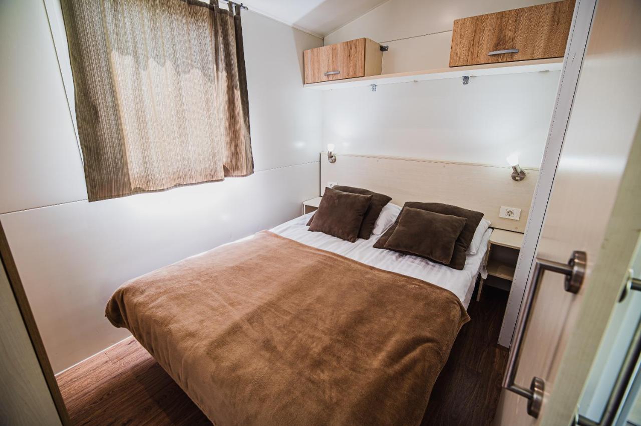 Lake View Mobile Homes With Thermal Riviera Tickets In Terme Catez Catez ob Savi Extérieur photo