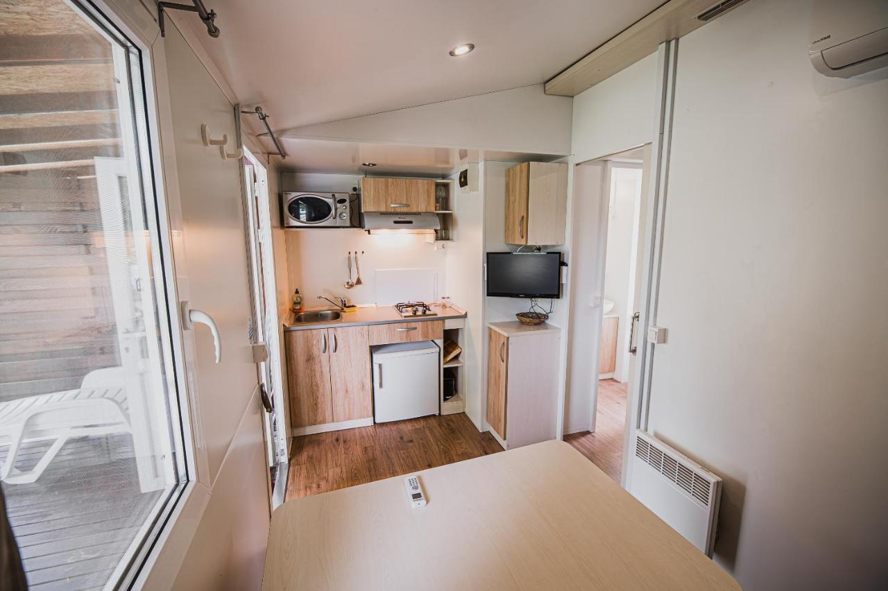 Lake View Mobile Homes With Thermal Riviera Tickets In Terme Catez Catez ob Savi Extérieur photo