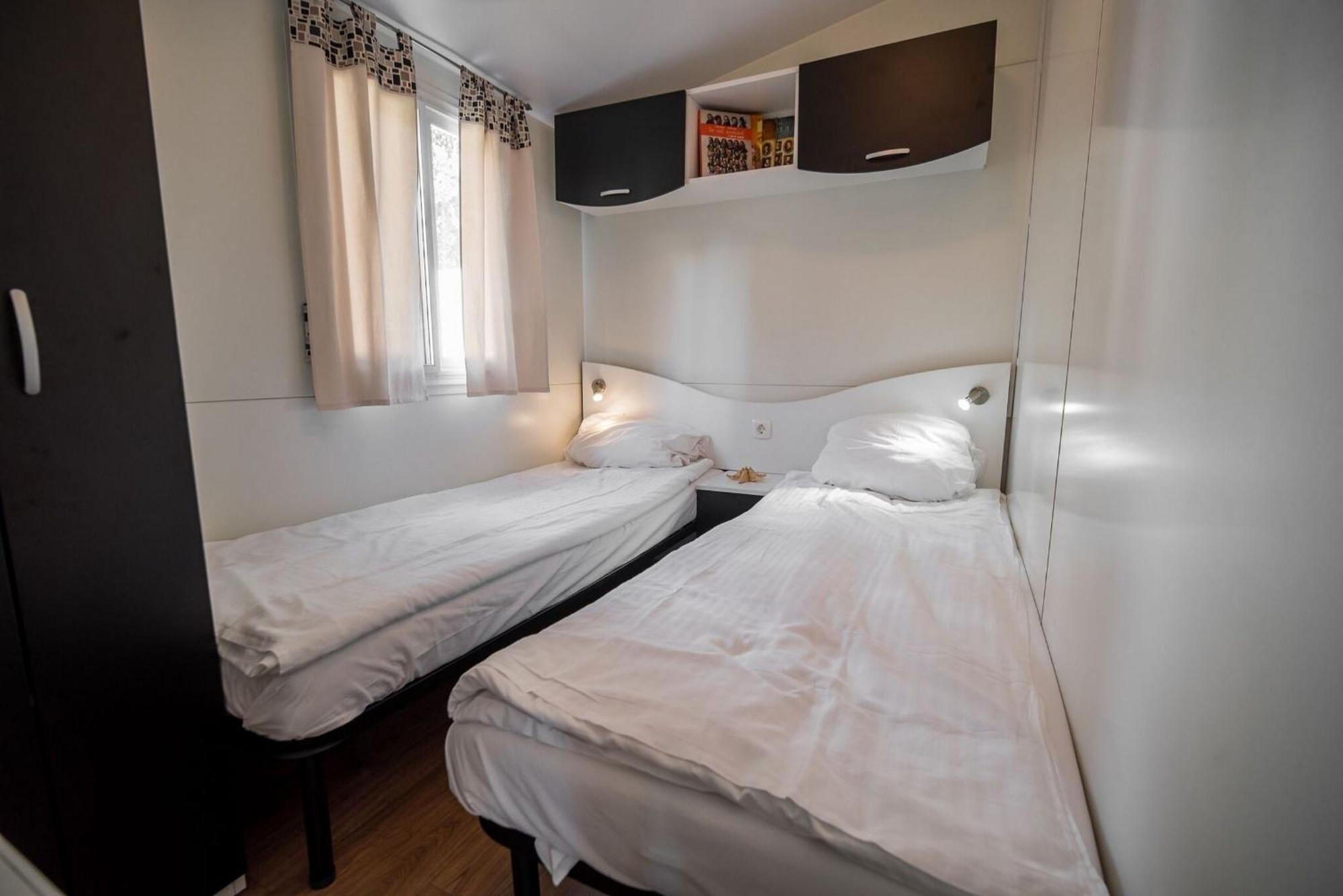 Lake View Mobile Homes With Thermal Riviera Tickets In Terme Catez Catez ob Savi Chambre photo
