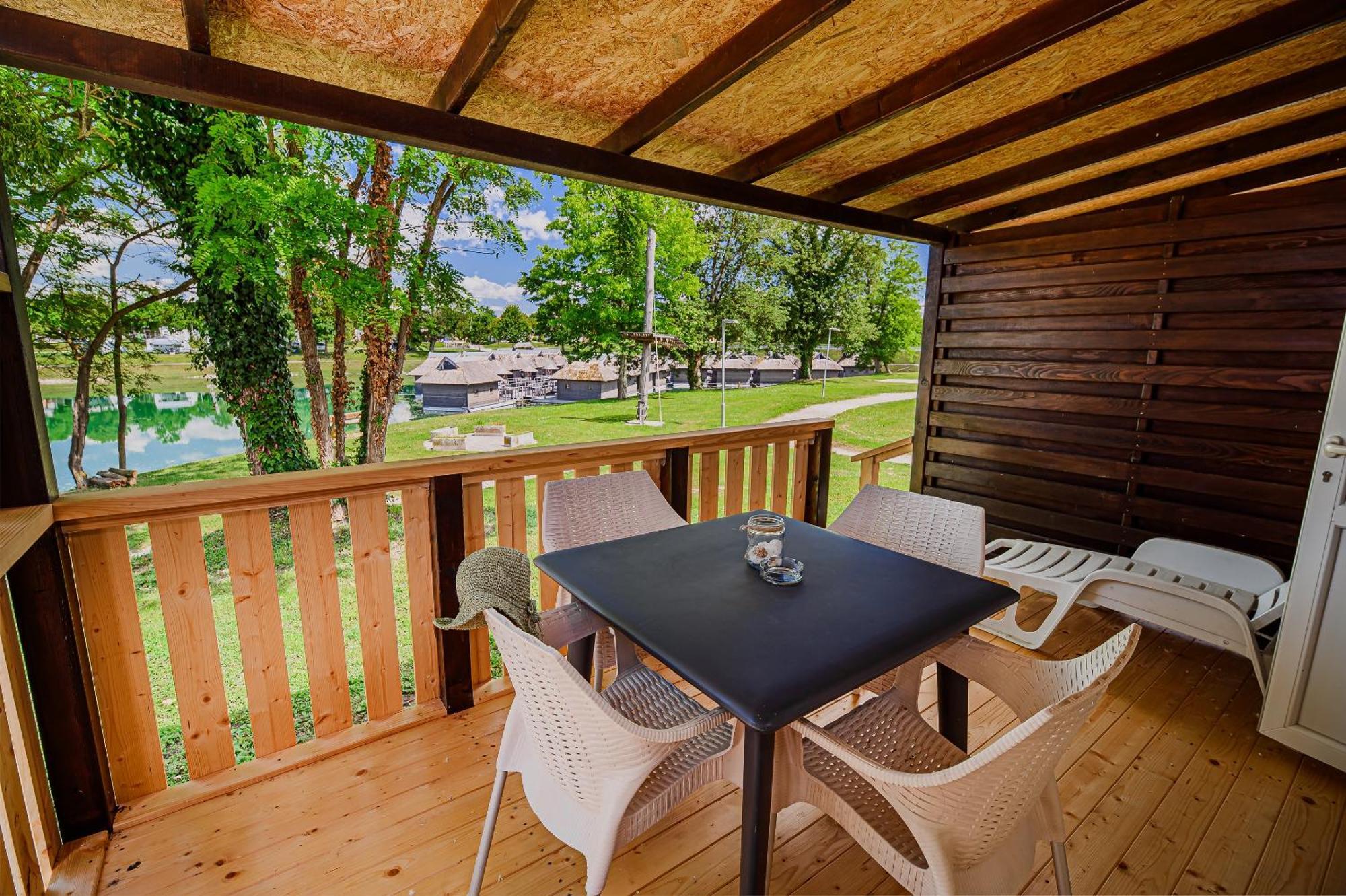 Lake View Mobile Homes With Thermal Riviera Tickets In Terme Catez Catez ob Savi Chambre photo