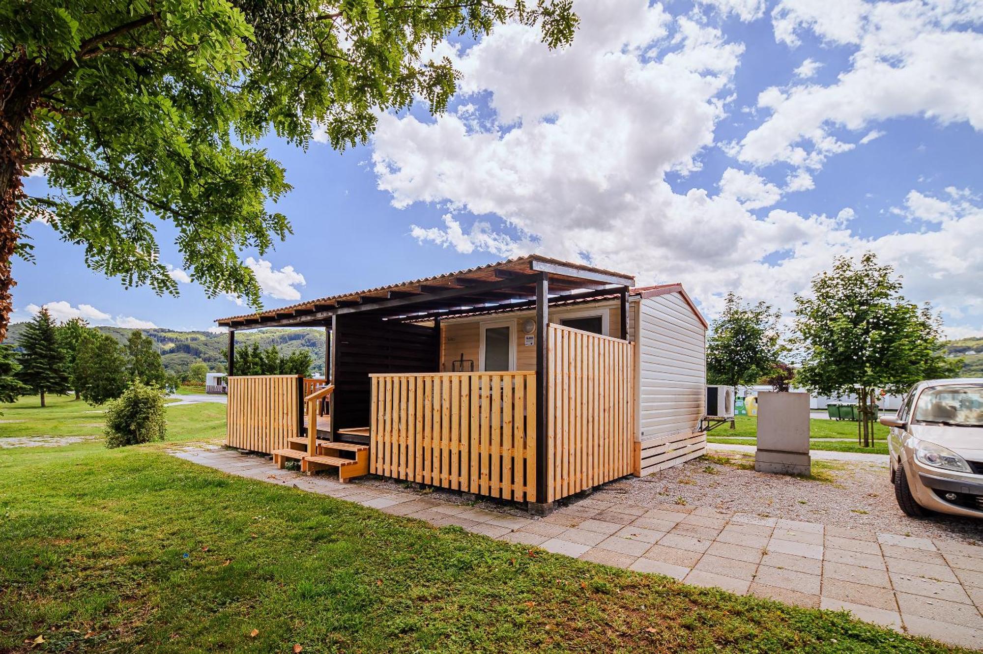 Lake View Mobile Homes With Thermal Riviera Tickets In Terme Catez Catez ob Savi Chambre photo