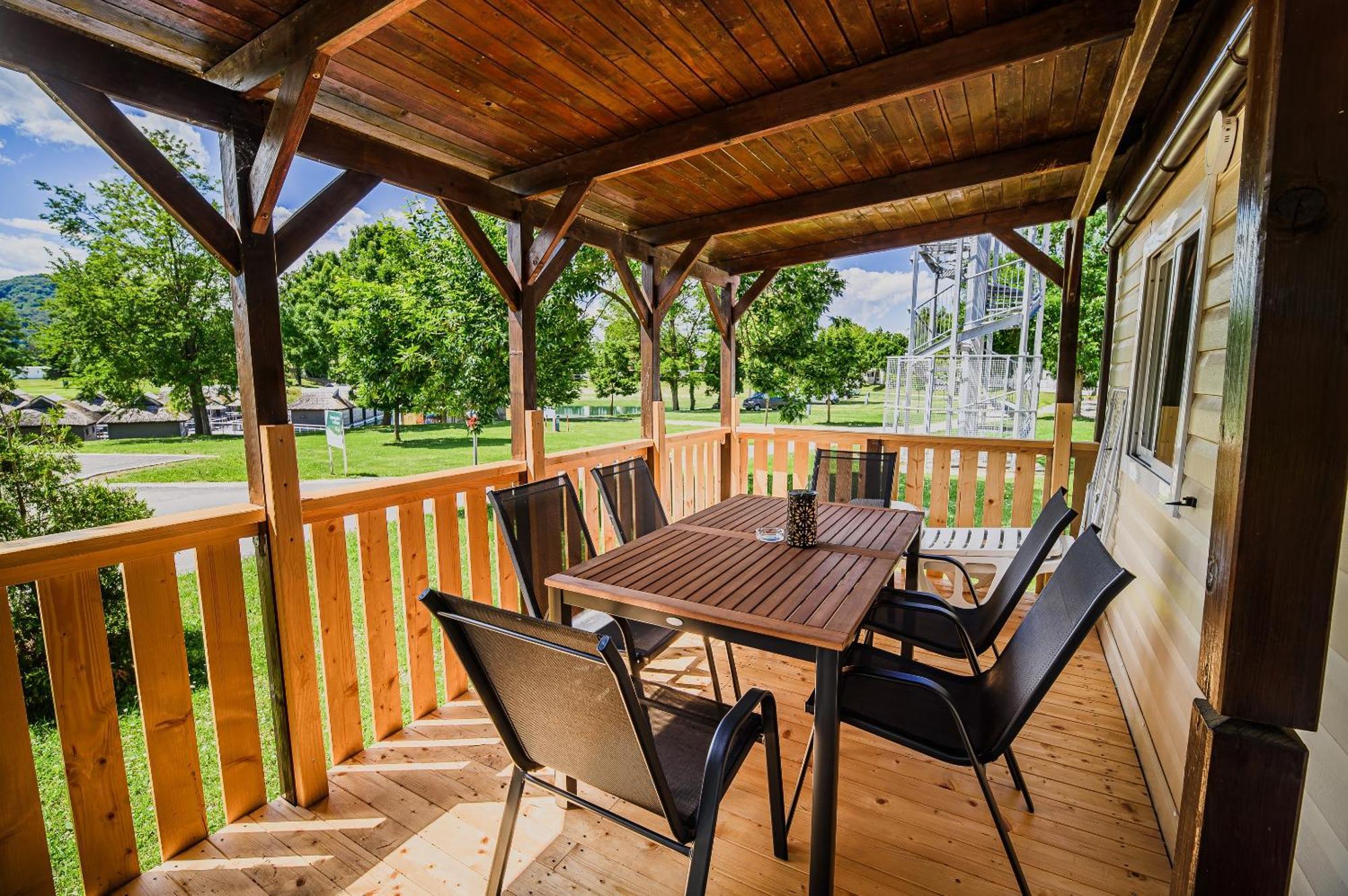 Lake View Mobile Homes With Thermal Riviera Tickets In Terme Catez Catez ob Savi Chambre photo