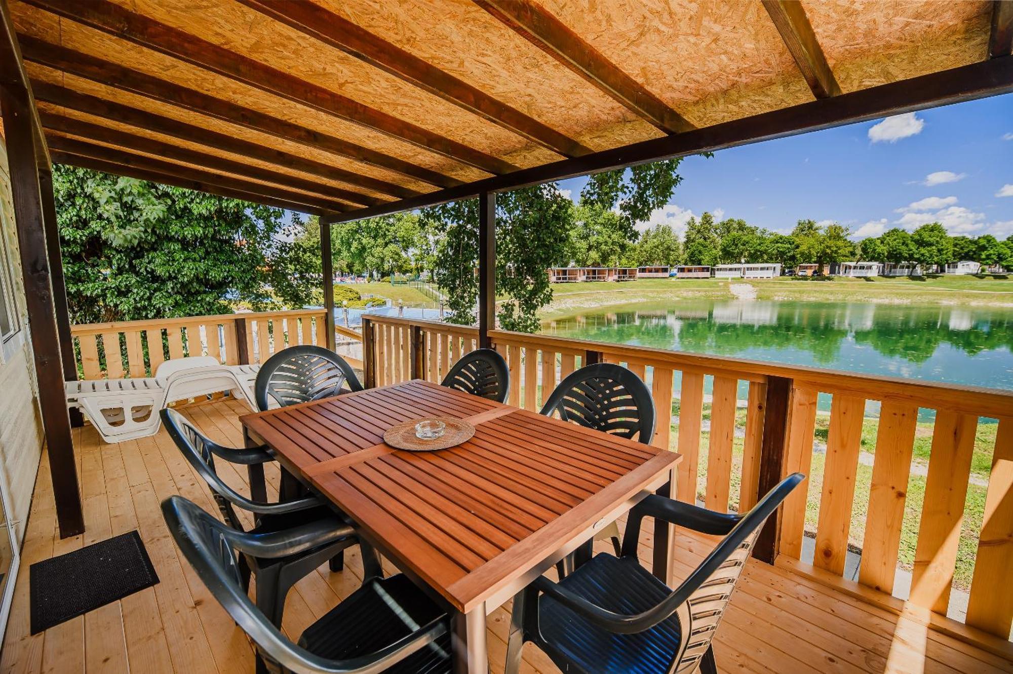 Lake View Mobile Homes With Thermal Riviera Tickets In Terme Catez Catez ob Savi Chambre photo