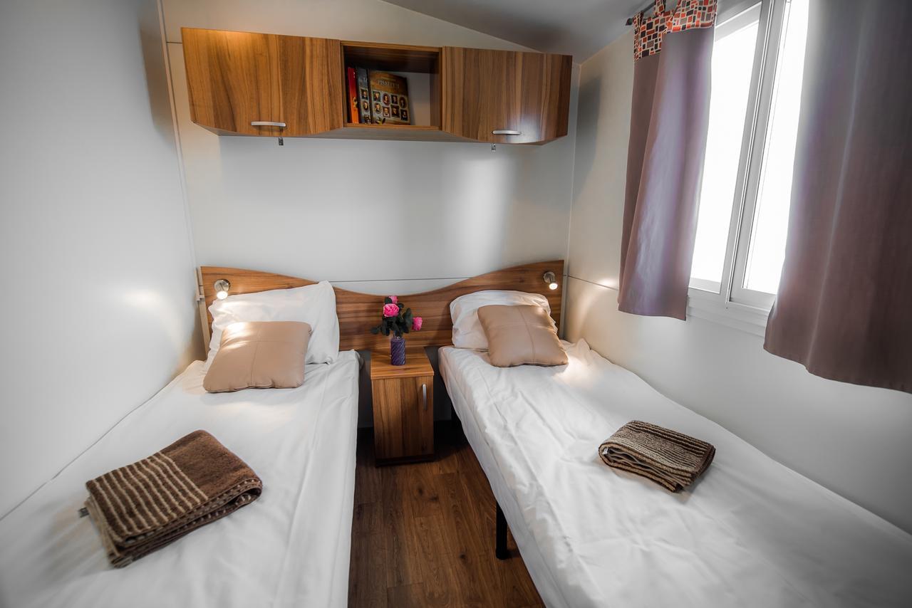 Lake View Mobile Homes With Thermal Riviera Tickets In Terme Catez Catez ob Savi Extérieur photo